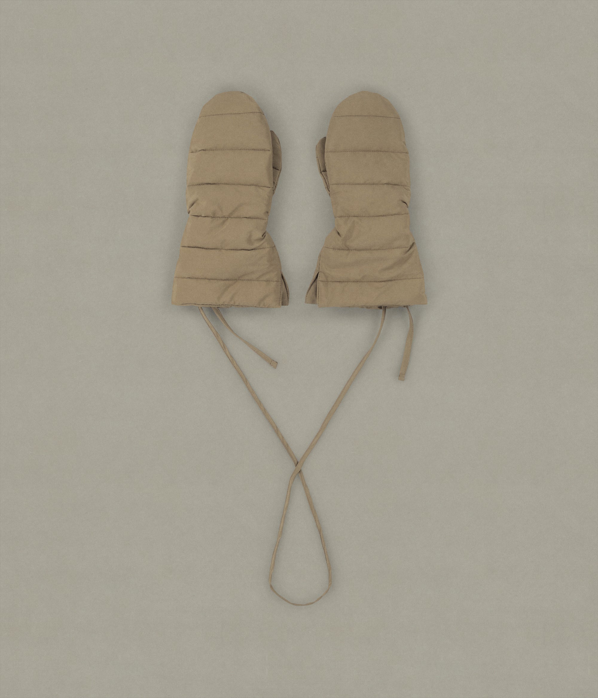 Mittens, Beige